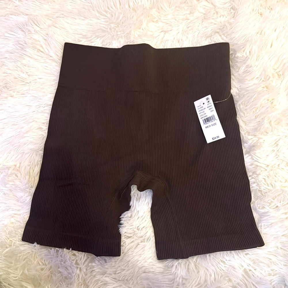NEW WITH TAGS - Pacsun Active Seamless Ribbed Biker Shorts